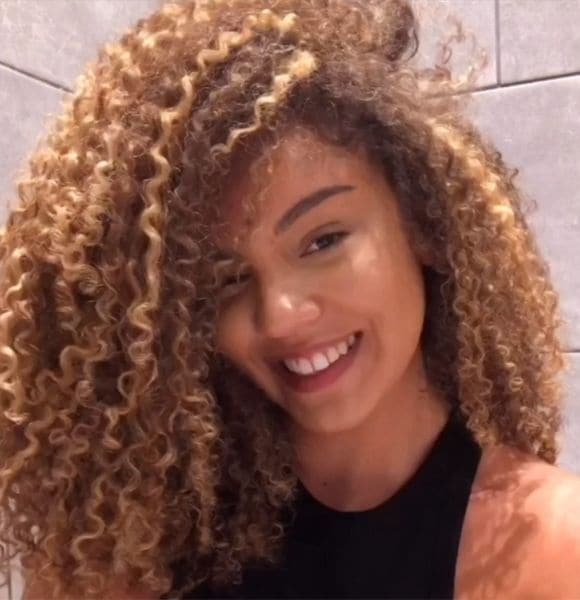 Bear Fruits Strawberry Detangle Shine Hair Mask & Hair Cap