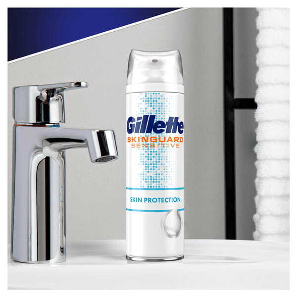 Gillette Hydra Skinguard Shaving Foam Prep 250ml