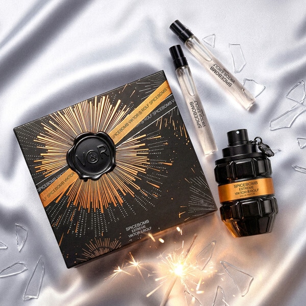 Viktor & Rolf Spicebomb Extreme Eau de Parfum 90ml & 2 x 10ml Gift Set