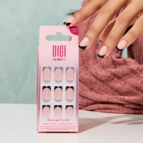Digi Nails Blackout French