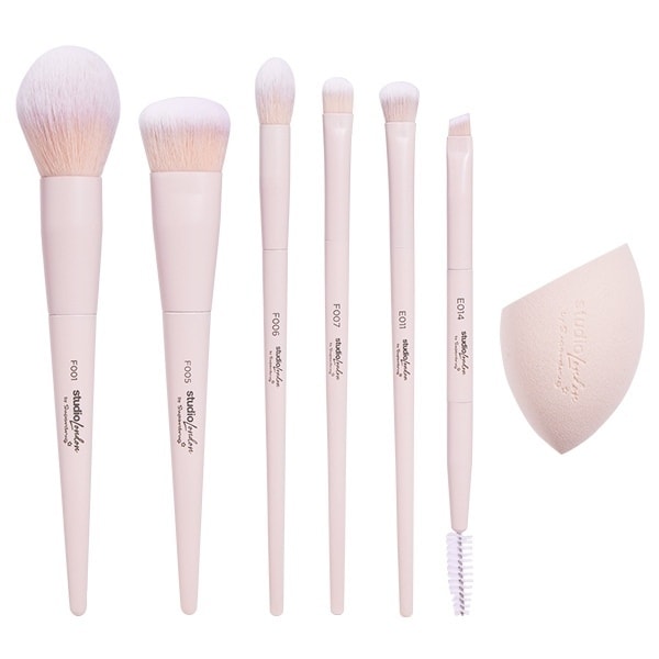 Studio London Large Brush Set With Sponge