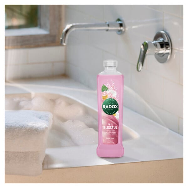 Radox Mineral Therapy Feel Blissful Bath Soak 500 ml