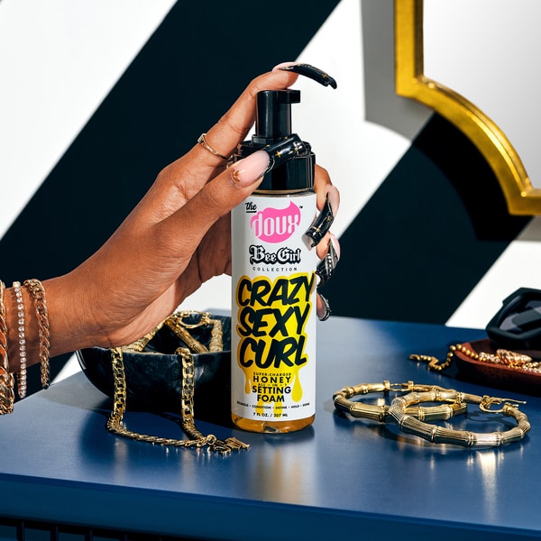 The Doux Honey Setting Foam