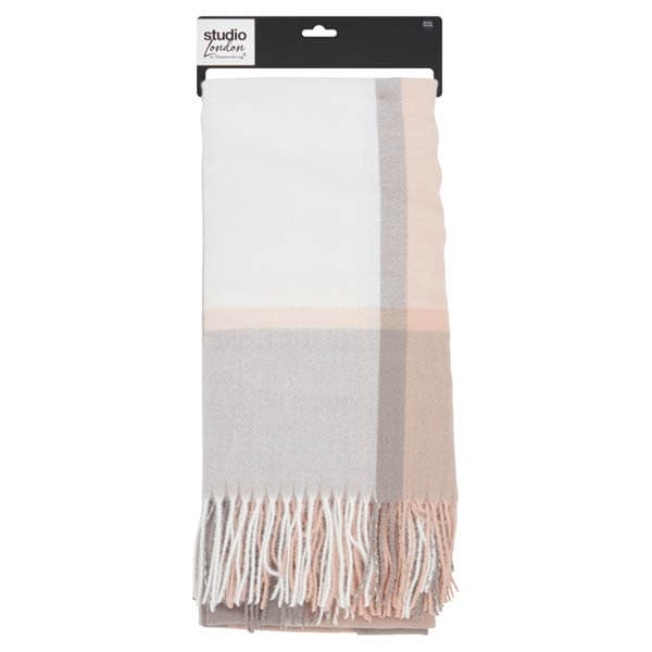 Studio London Scarf in Pink