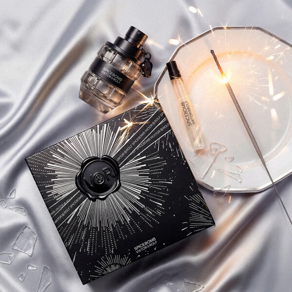 Viktor & Rolf Spicebomb Eau de Toilette 50ml Gift Set