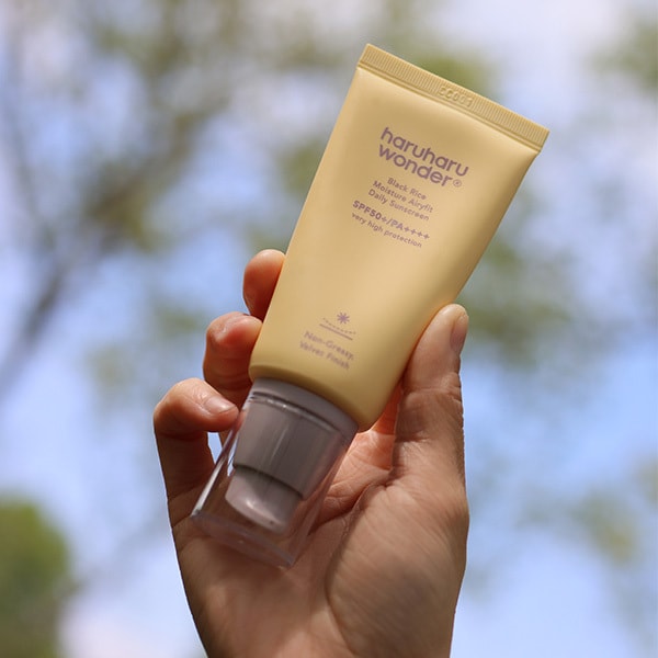 haruharu wonder Black Rice Moisture Airyfit Sunscreen SPF50+ 50ml
