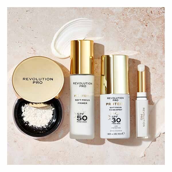 Revolution Pro Protect Soft Focus Fixing Spray Spf 30