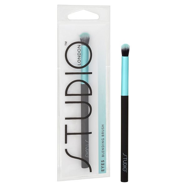 Superdrug Studio Blending Eyeshadow Brush