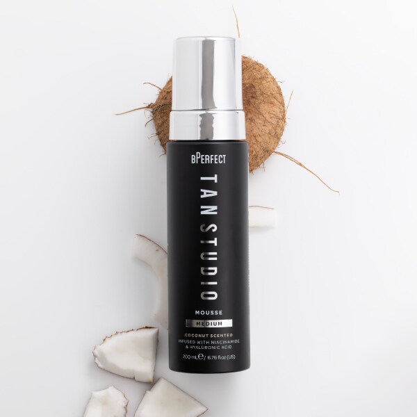 BPerfect Tan Studio Tanning Mousse Medium - Coconut Scented 200Ml