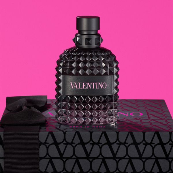 Valentino Born In Roma Uomo Eau De Toilette 50Ml Gift Set