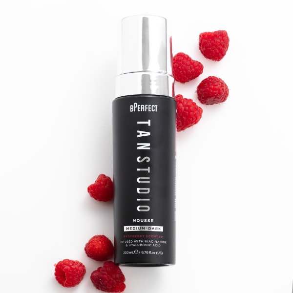 BPerfect Tan Studio Tanning Mousse Medium/Dark Raspberry Scented 200Ml