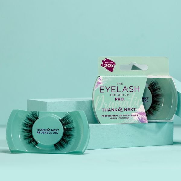 DNR EE STUDIO STRIP THANK U NEXT