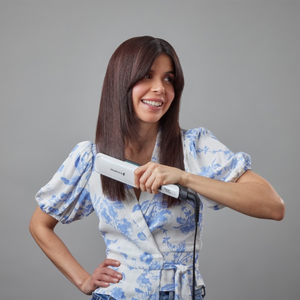 Remington Shine Therapy Wide Plate Straighteners S8550