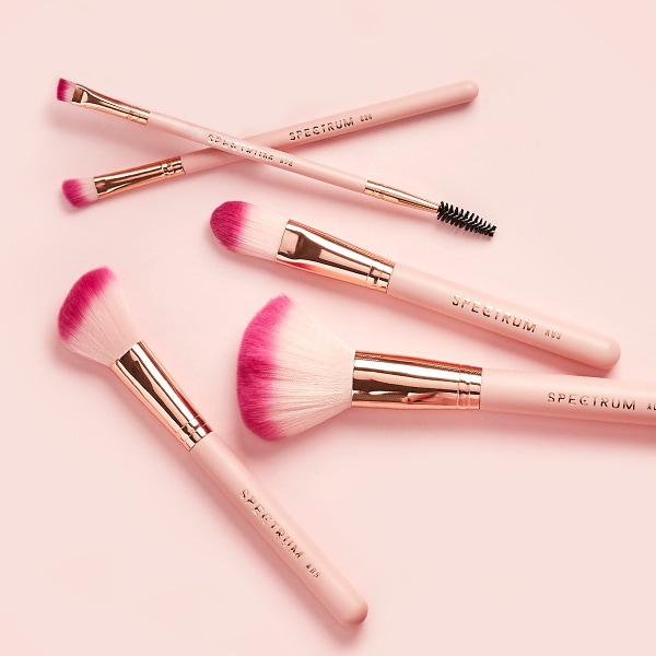 Spectrum Rose Quartz A04 Tapered Finishing Brush