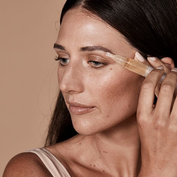 NadS Natural Precision Eyebrow Wax Wand