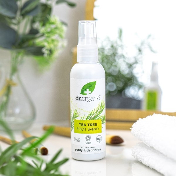 Dr Organic Tea Tree Deodorising Foot Spray 100Ml