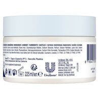 Dove Body Scrub Crushed Macadamia & Rice Milk 225ml