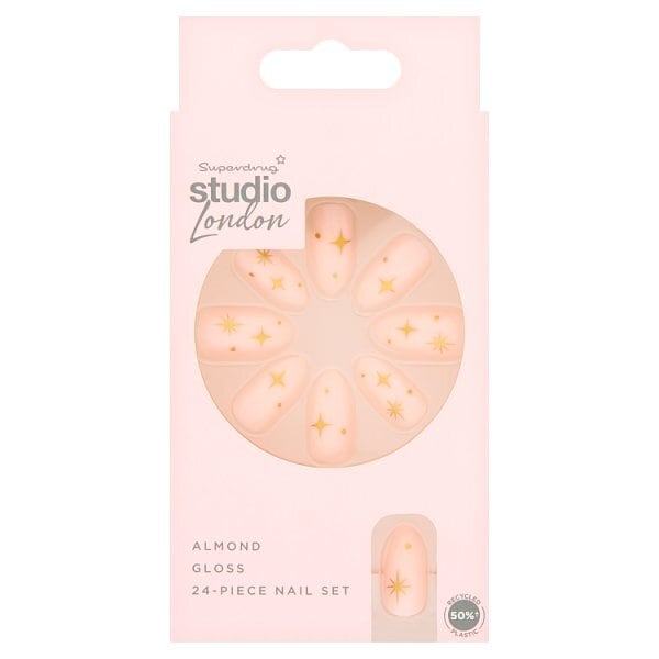 Studio London Gold Stars Nails