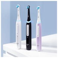 Oral-B Io4 Black Electric Toothbrush + Travel Case