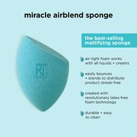 Real Techniques Miracle Airblend Sponge           