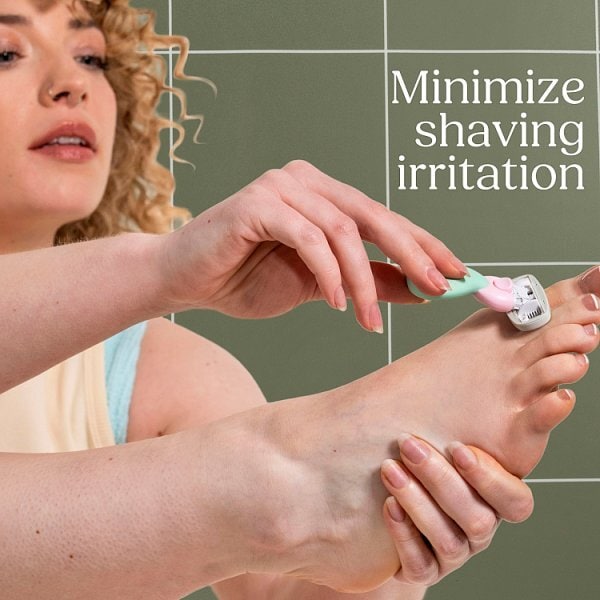 Intuition Complete Mini Travel Razor