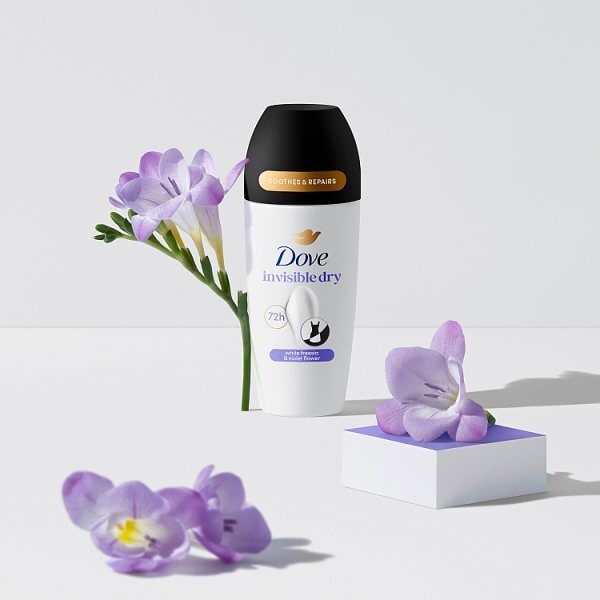 Dove Advanced Care Invisible Dry Anti-Perspirant Roll On 50 ml