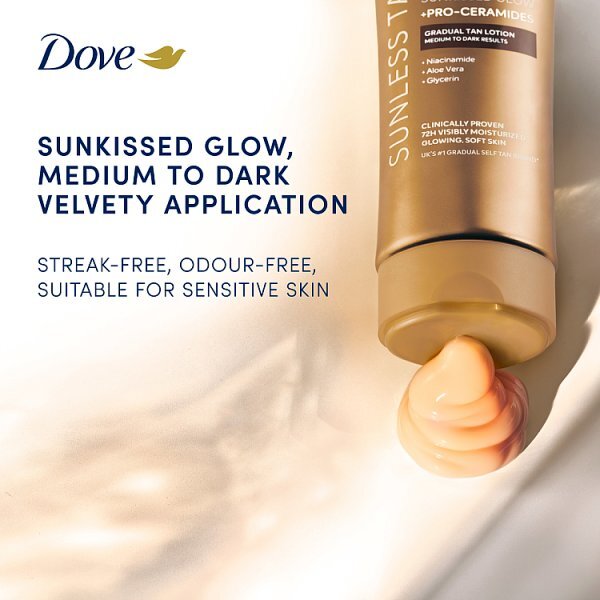 Dove Summer Revived Sunless Gradual Tan Lotion Sunkissed Glow + Pro-Ceramides in Medium to Dark 200ml
