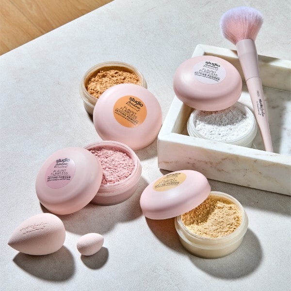 Studio London Flaunt Flawless Loose Powder Warm Honey