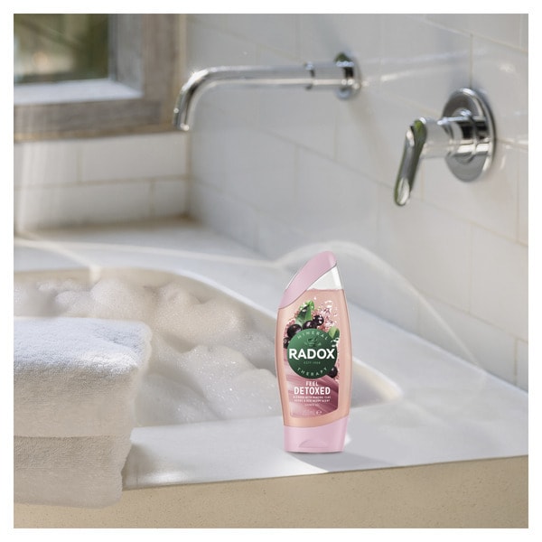 Radox feel detoxed Mineral Therapy Shower Gel 250ml