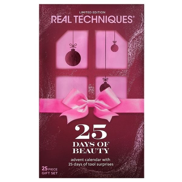 Real Techniques 25 Days Of Beauty Advent Calendar Worth 104