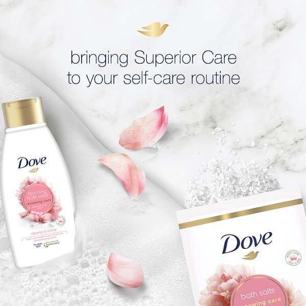 Dove Peony & Rose Renewing Care Foaming Bath Soak 450ml