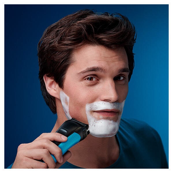 Braun Series 3 Proskin 3010s Wet & Dry Electric Shaver