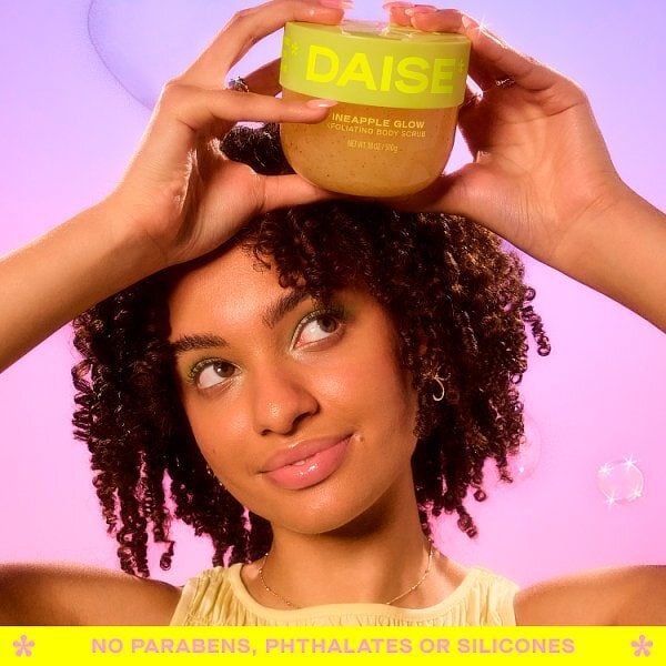 Daise Body Scrub Pineapple 510 G