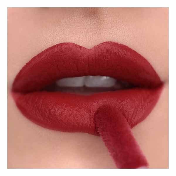 Revolution Matte Bomb Lure Red