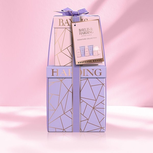 Baylis & Harding Jojoba, Vanilla & Almond Oil Mini Stack