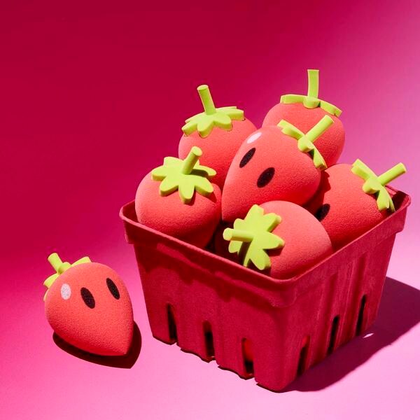 e.l.f. Berry Hot Drop Vault By Loserfruit