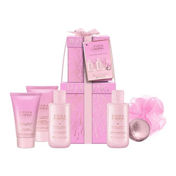 Baylis & Harding Stacked Pamper Bath & Body Christmas Gift Set