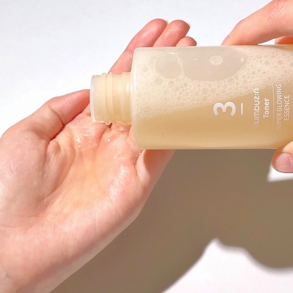 Numbuzin No.3 Super Glowing Essence Toner 200ml