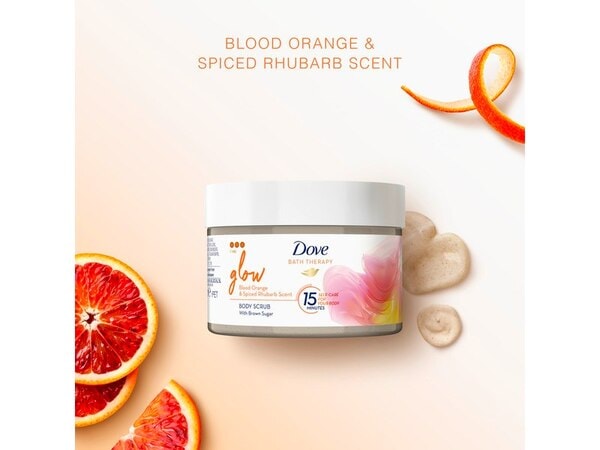 Dove Bath Therapy Glow Body Scrub 295 ml