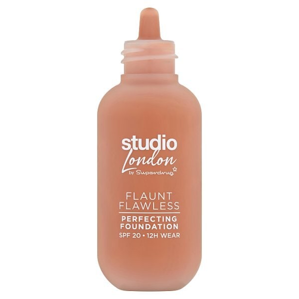 Studio London Flaunt Flawless Perfecting Foundation 4