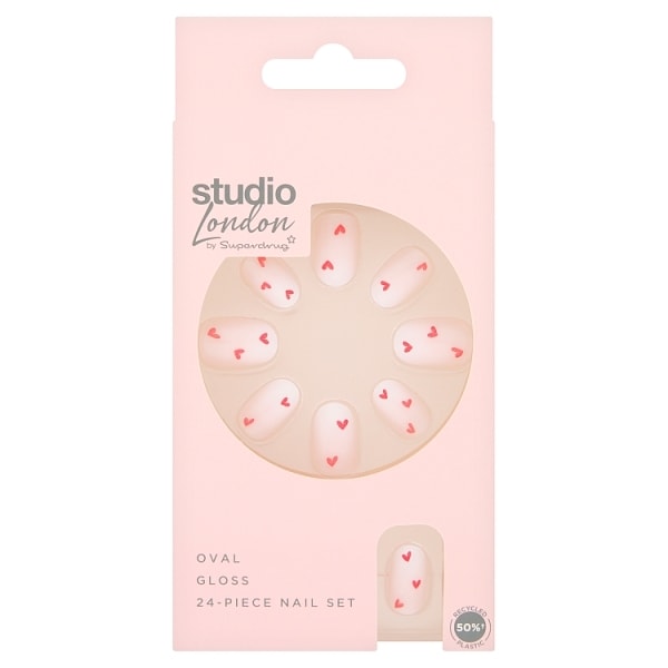 Studio London Mini Hearts Short Oval Nails