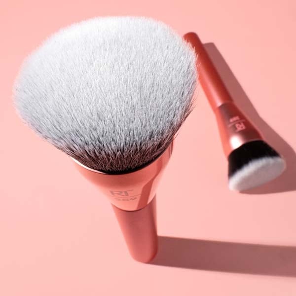 REAL TECHNIQUES GLOW ROUND BASE BRUSH