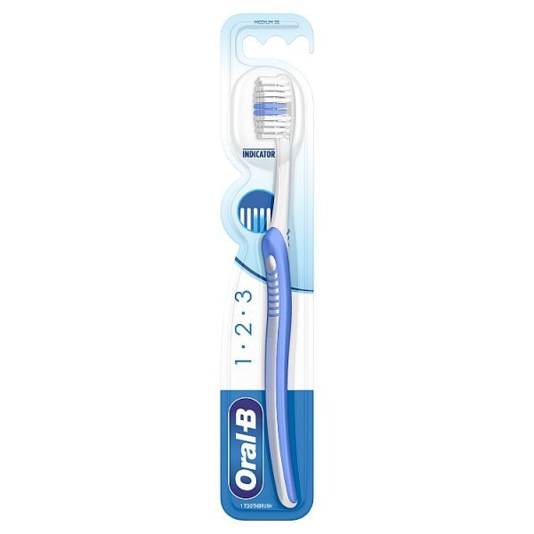 Oral-B 123 Indicator 35 Medium Manual Toothbrush