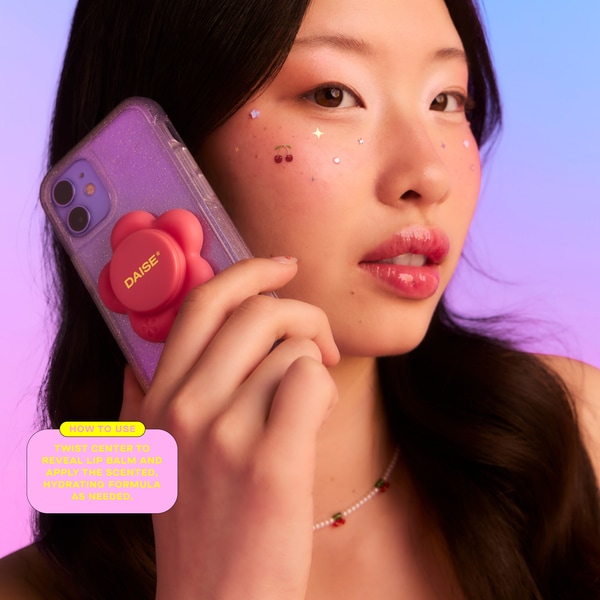 Daise Lip Service Lip Balm Phone Pod Strawberry Kiss 1.7 G