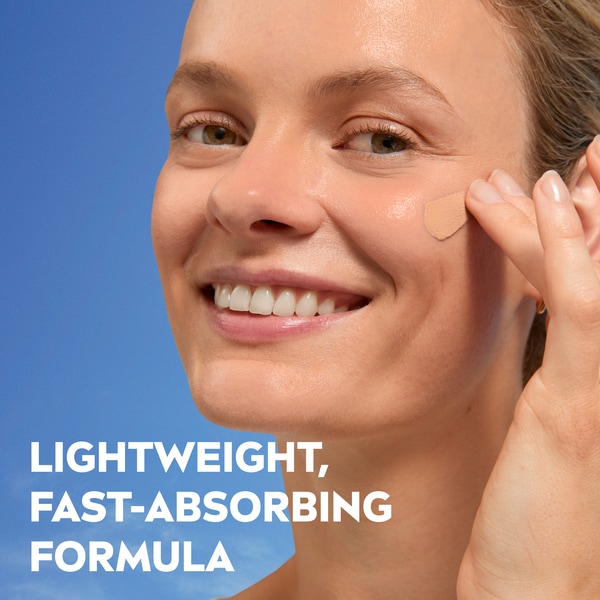 NIVEA Tinted 24H Day Cream Light Skin Tone SPF15 50ml