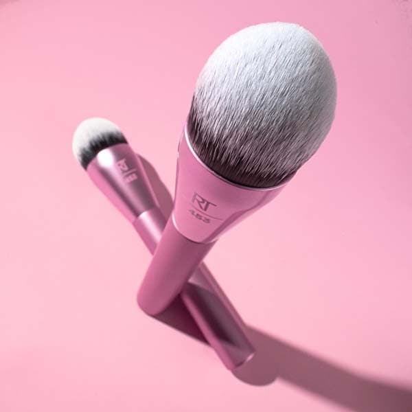 REAL TECHNIQUES PIGMENT BLUSH BRUSH