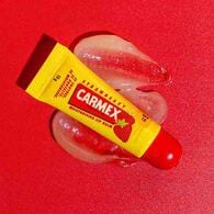 Carmex Moisturising Lip Balm Strawberry SPF 15 10g