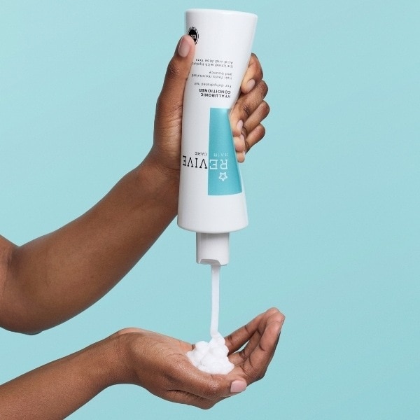 Superdrug Revive Hyaluronic Conditioner 400ml