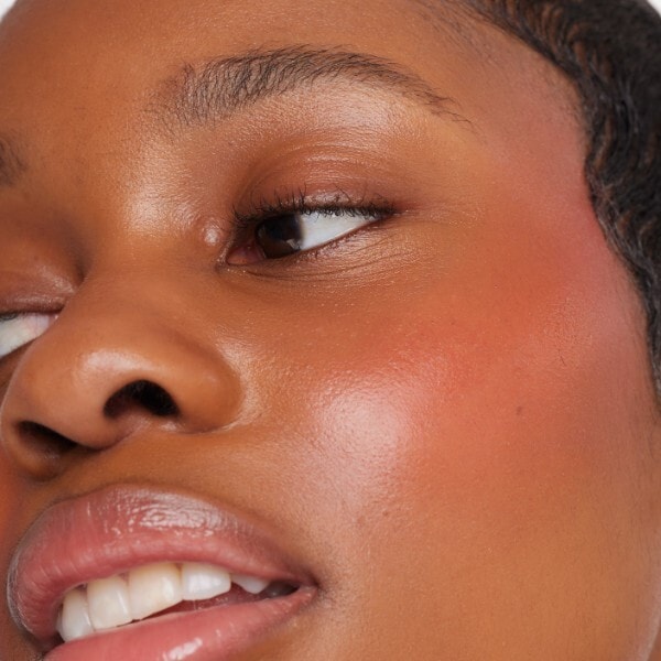 Studio London Liquid Blush Its Hot