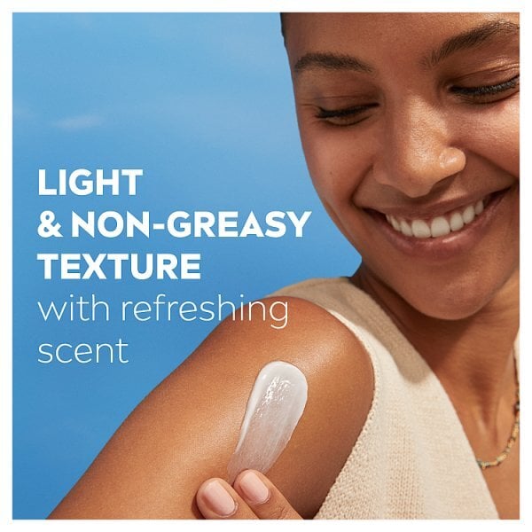 NIVEA Soft Uv Moisturiser For Face Hand & Body SPF15 200Ml